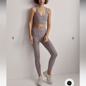 VARLEY LETS MOVE HIGH RISE 25